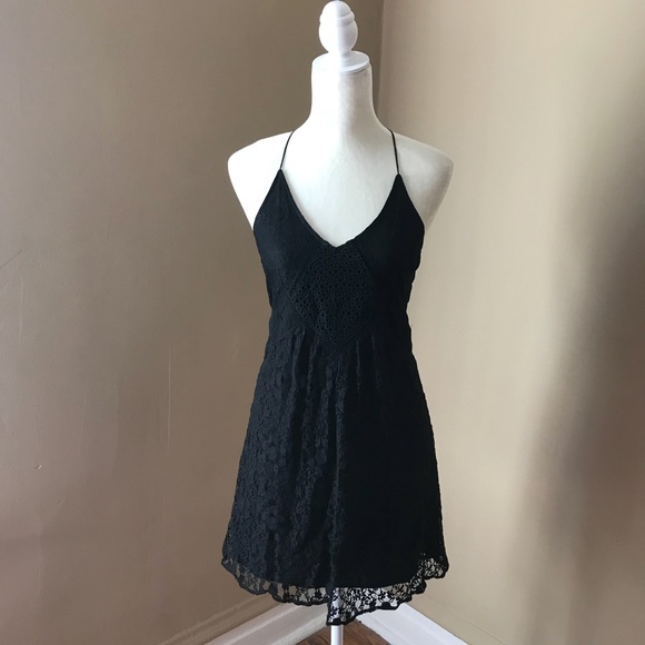 Zara Dresses & Skirts - ❤️NWT❤️Zara Black V-Neck Lace Dress Size S